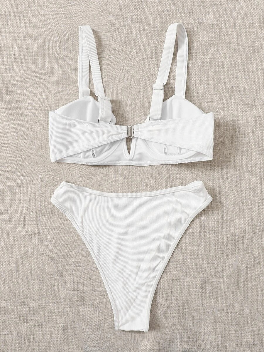 CM-SWS813952 Women Trendy Seoul Style Rib V-Wired Underwire Bikini Swimsuit - White