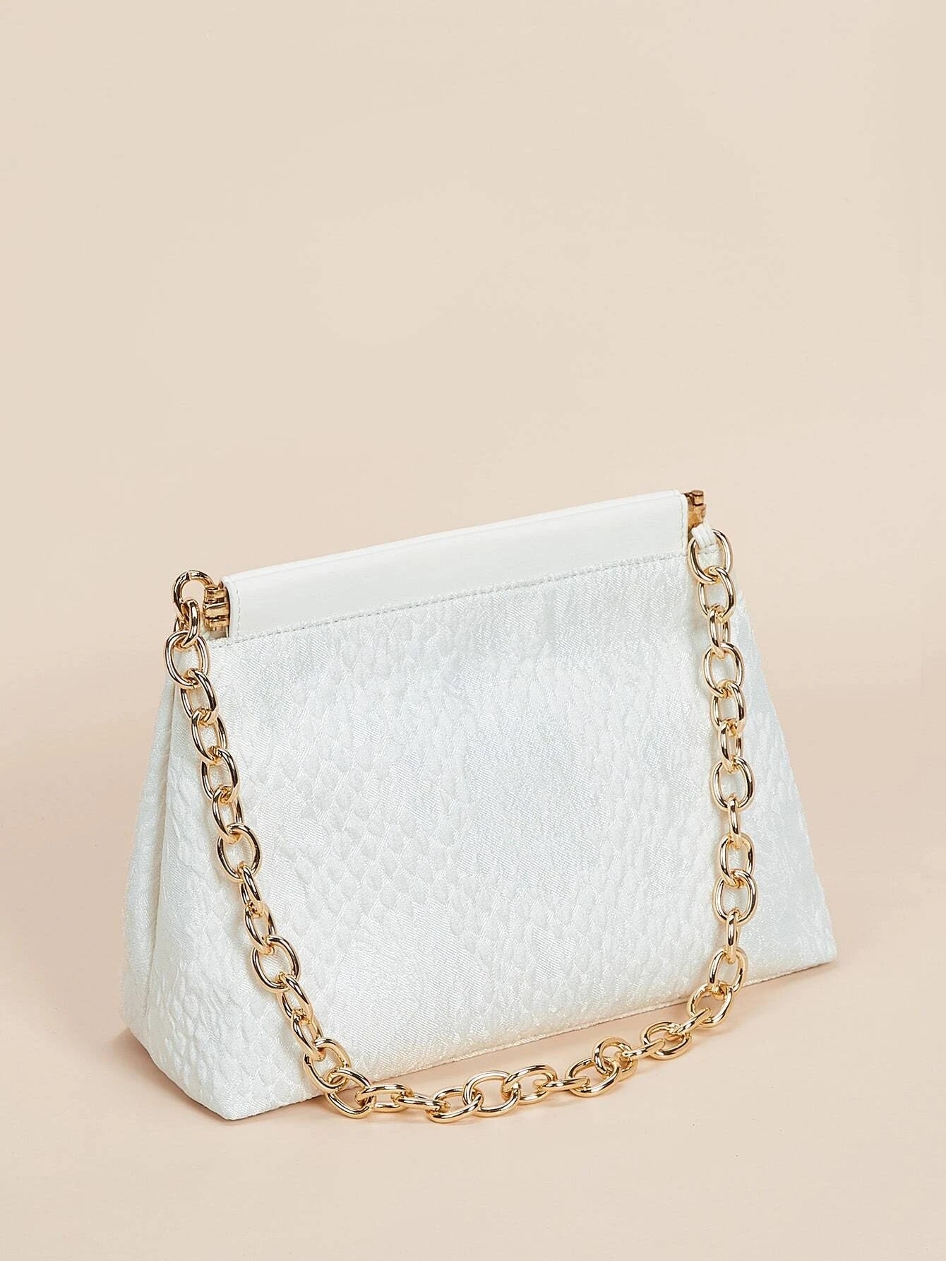 CM-BGS017681 Women Trendy Seoul Style Textured Chain Shoulder Bag - White