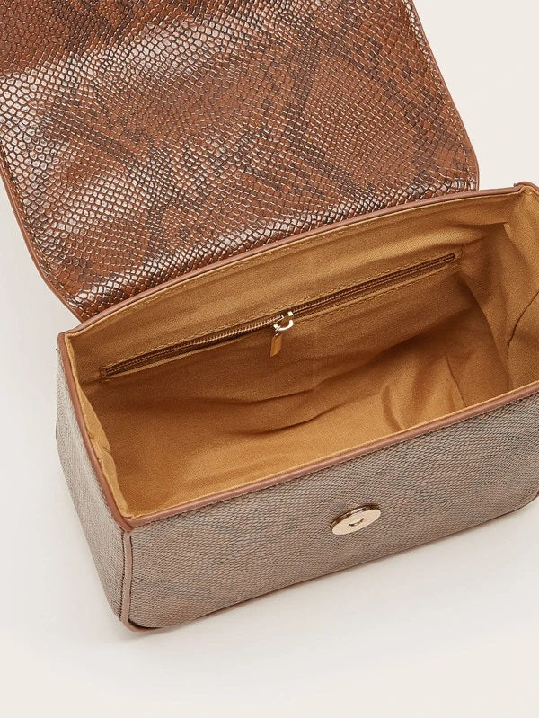CM-BGS106927 Women Casual Seoul Style Chain Decor Snakeskin Print Crossbody Bag