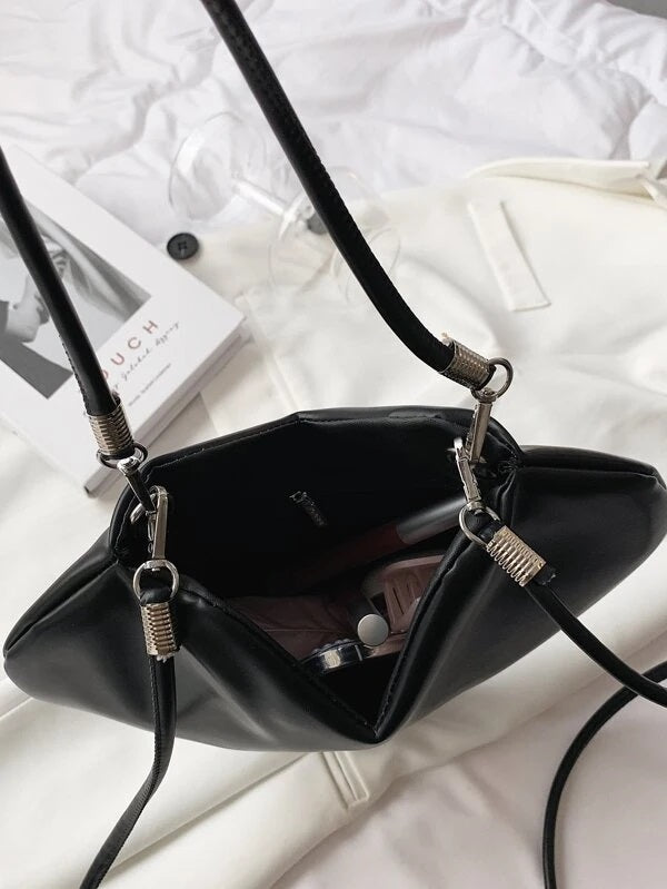 CM-BGS508181 Women Casual Seoul Style Minimalist Heart Shaped Shoulder Bag - Black