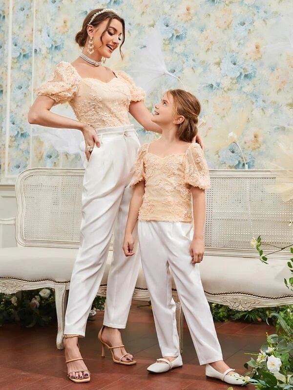 CM-TS600133 Women Elegant Seoul Style Applique Sweetheart Neck Top - Apricot