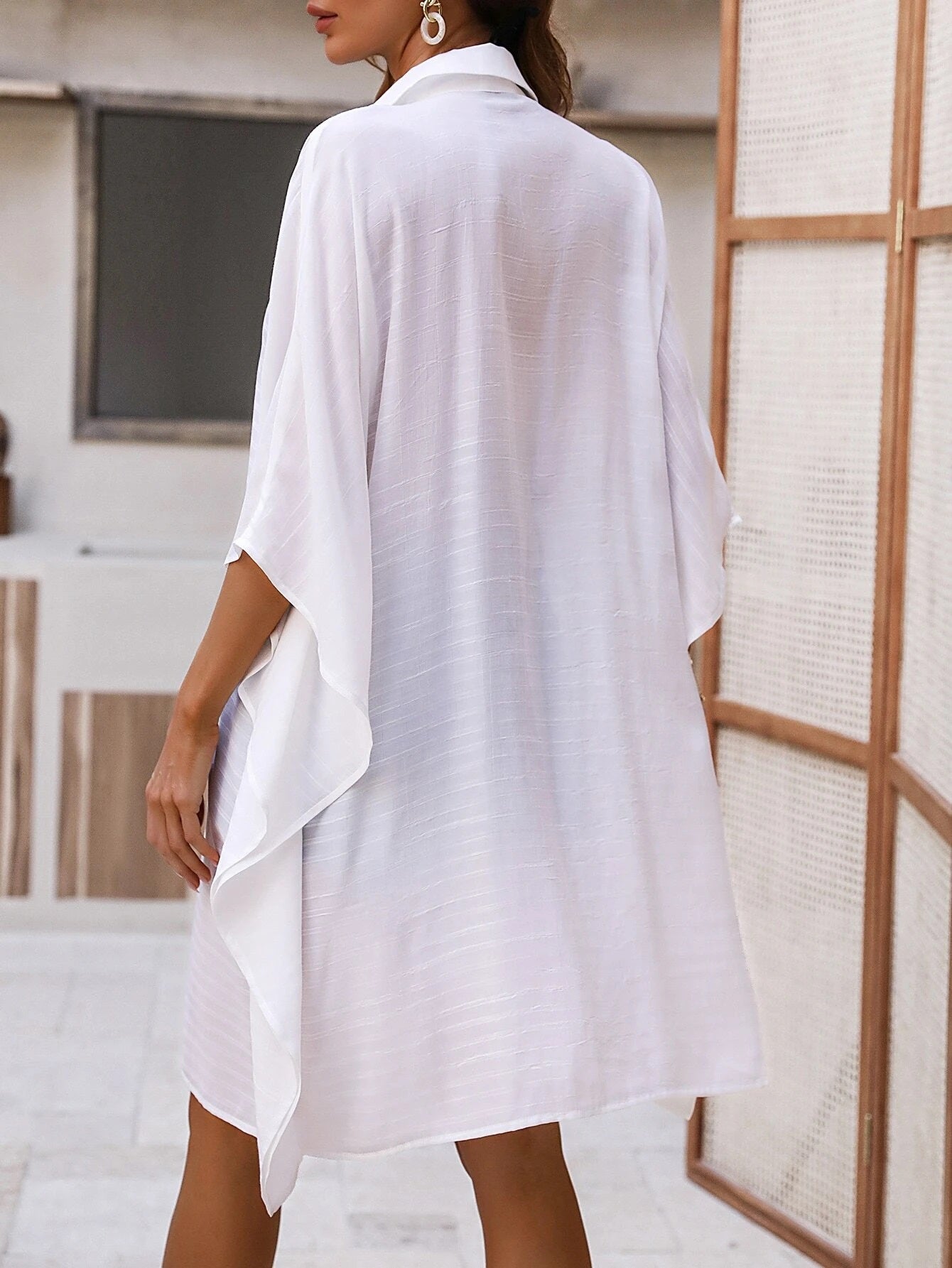 CM-SWS444679 Women Trendy Bohemian Style Solid Batwing Sleeve Kimono - White