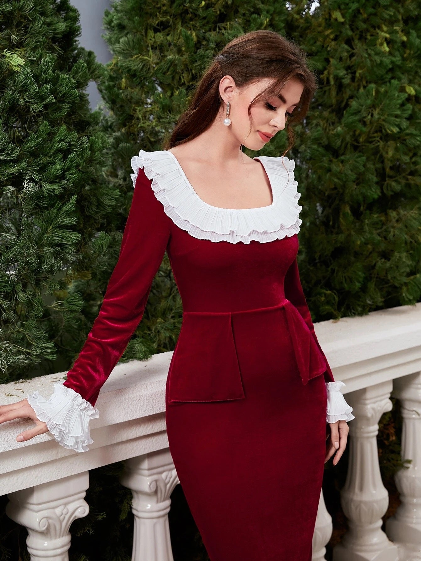 CM-DS323039 Women Elegant Seoul Style Contrast Ruffle Trim Flounce Sleeve Split Back Velvet Dress