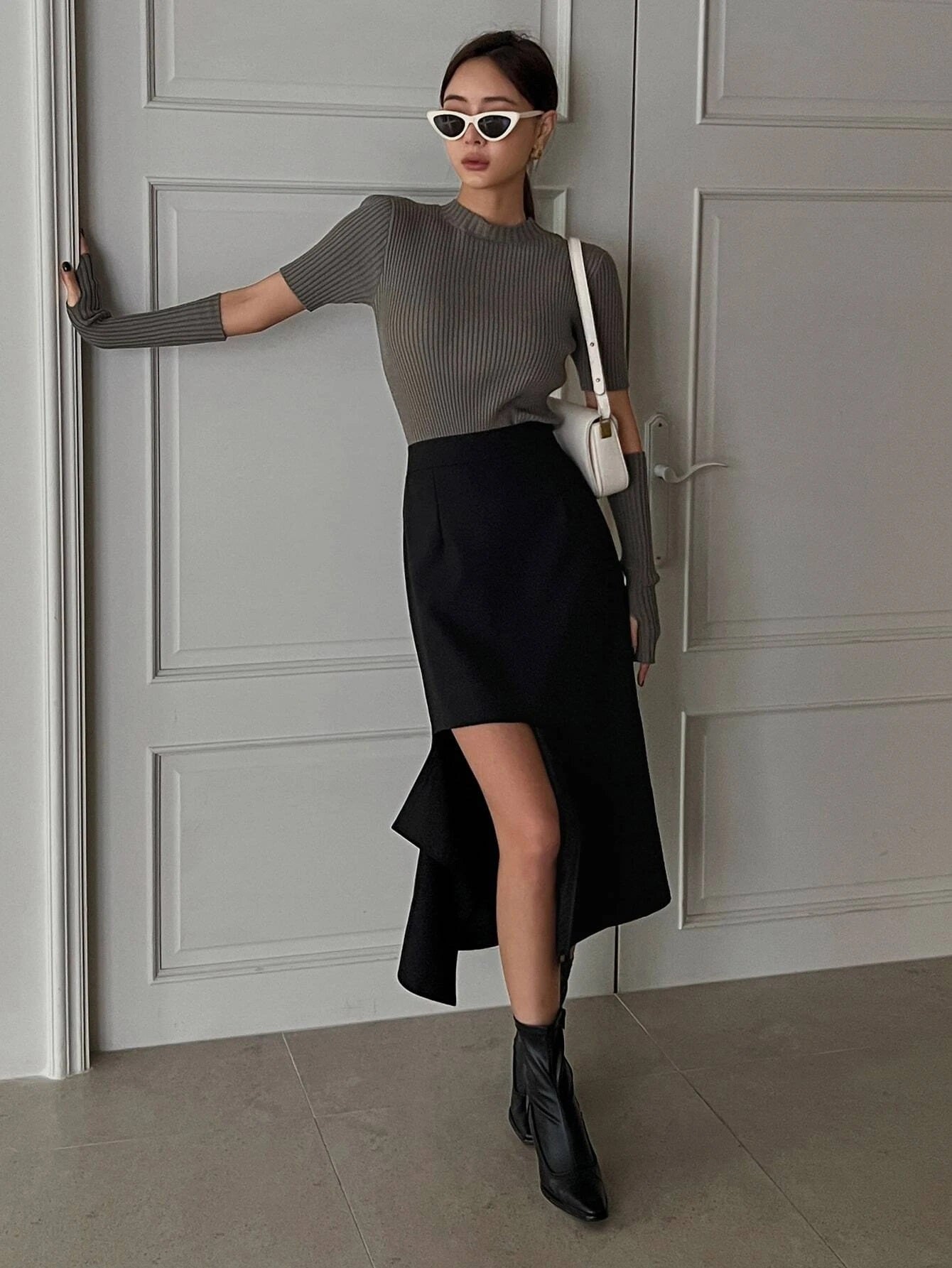 CM-BS305224 Women Casual Seoul Style High Waist Solid Asymmetrical Hem Skirt - Black