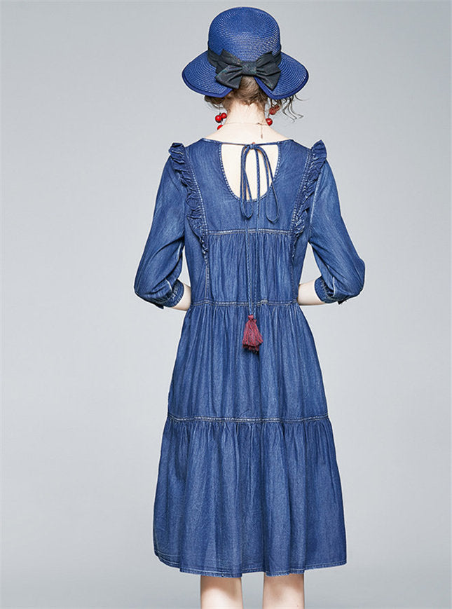 CM-DF090309 Women Preppy European Style Embroidery Round Neck Loosen A-Line Dress - Blue