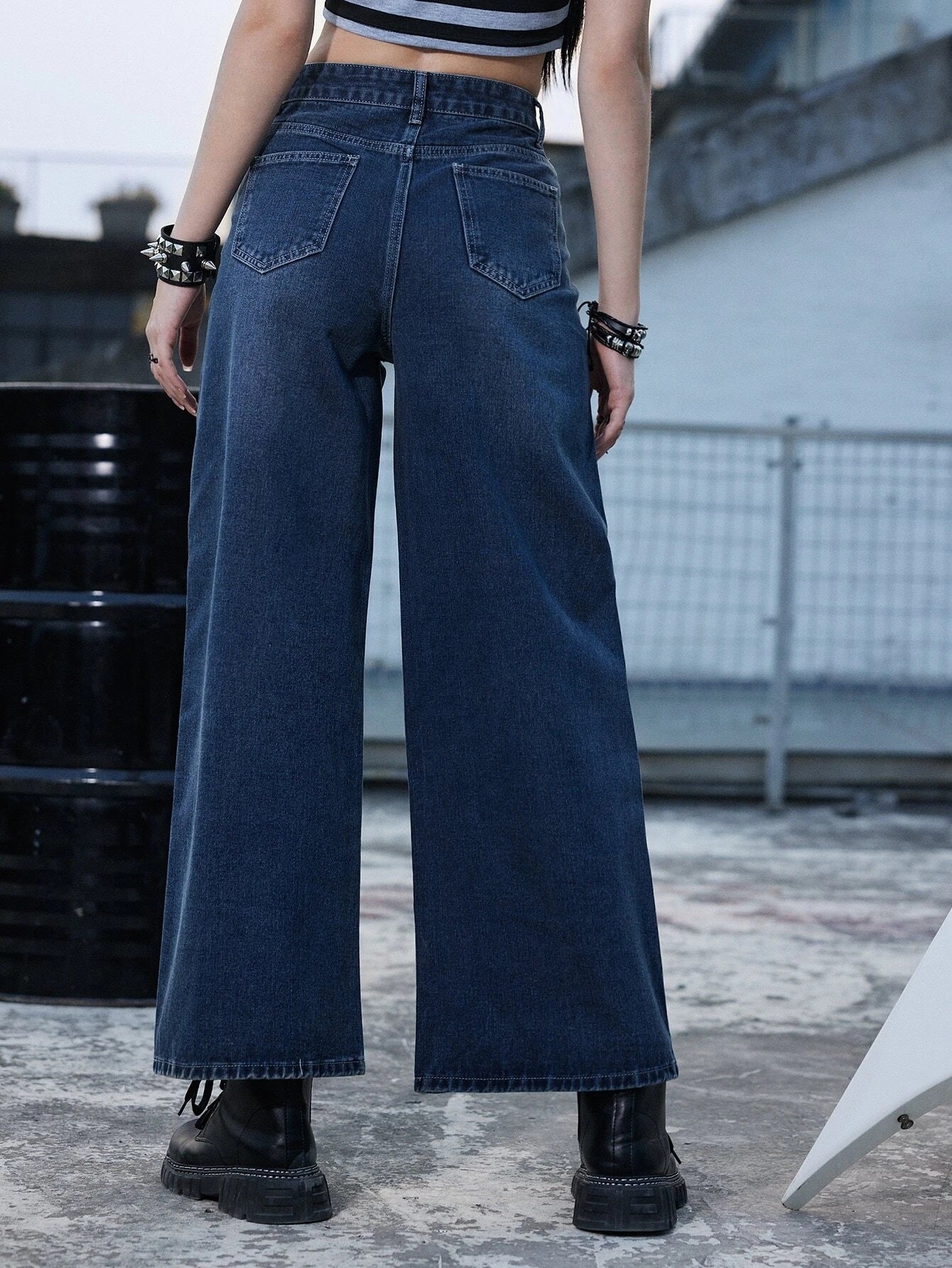 CM-BS555785 Women Preppy Seoul Style Dark Wash Star Print Wide Leg Jeans