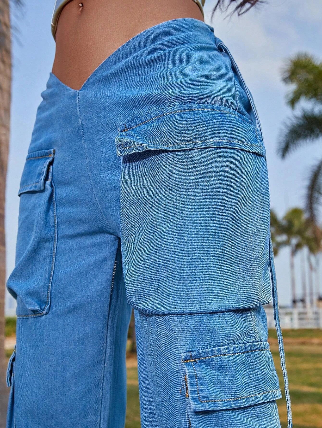 CM-BS118232 Women Casual Seoul Style V-Waist Flap Pocket Straight Leg Cargo Jeans
