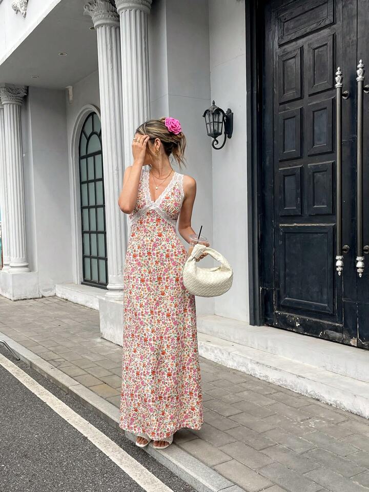 CM-DS251553 Women Casual Seoul Style Lace Panel Floral Print V-Neck Sleeveless Dress