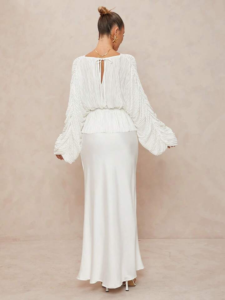 CM-TS219651 Women Elegant Seoul Style Deep V-Neck Long Sleeve Loose Fit Ruffled Hem  Oversized Blouse - White