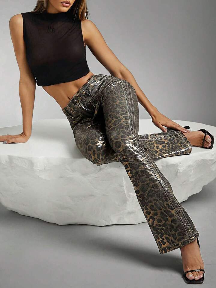 CM-BS981559 Women Casual Seoul Style Leopard Print Pocket Flared Extra Long Denim Jeans