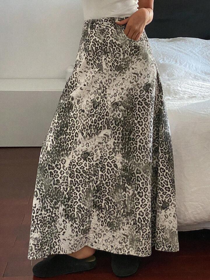 CM-BS822552 Women Casual Seoul Style Leopard Print Mid Waist A-Line Maxi Denim Skirt