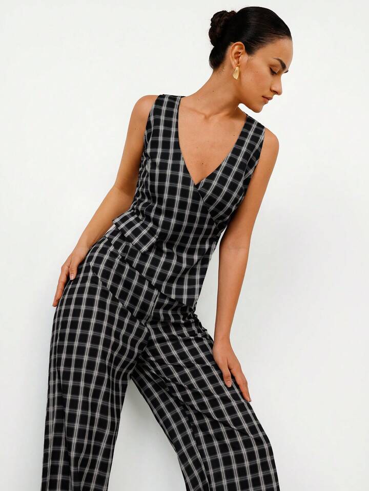 CM-SS492014 Women Elegant Seoul Style Plaid V-Neck Fake Pocket Waist Vest With Wide-Leg Trousers - Set