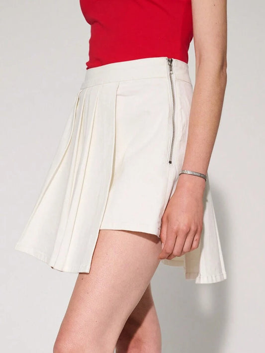 CM-BS554684 Women Casual Seoul Style Drop Waist Pleated Stretch Denim Mini Skirt - White