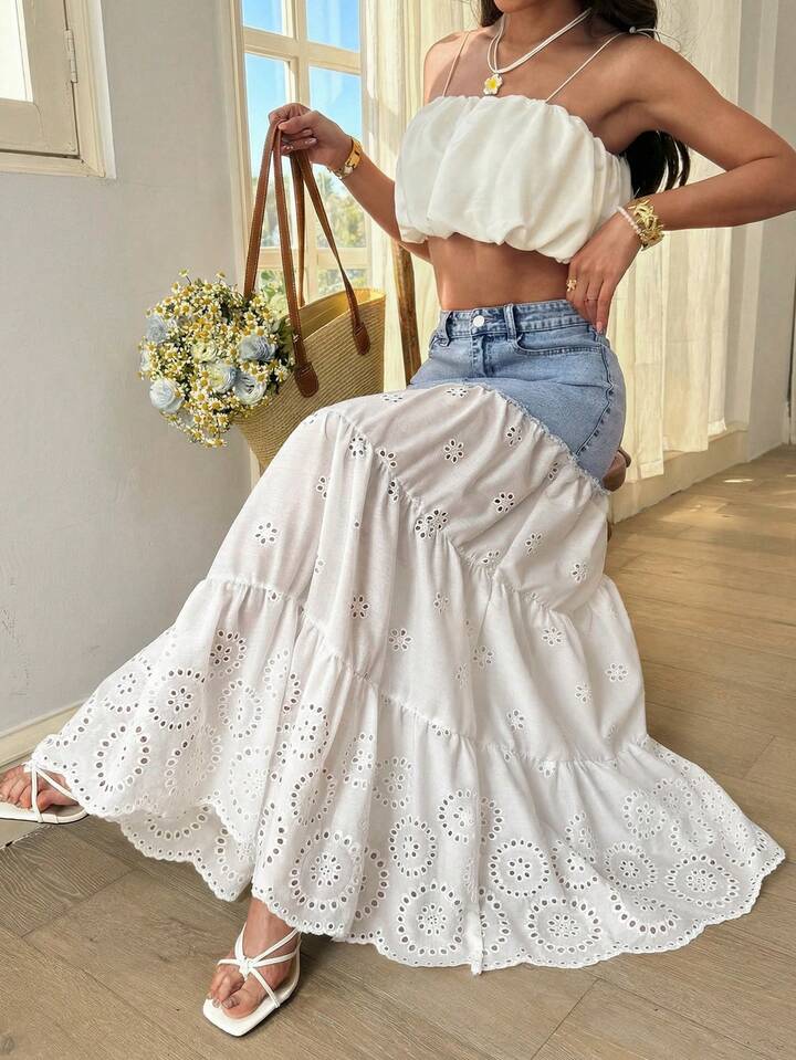 CM-BS483954 Women Casual Seoul Style Low Waist Hollow-Out Embroidery Patchwork Denim Skirt