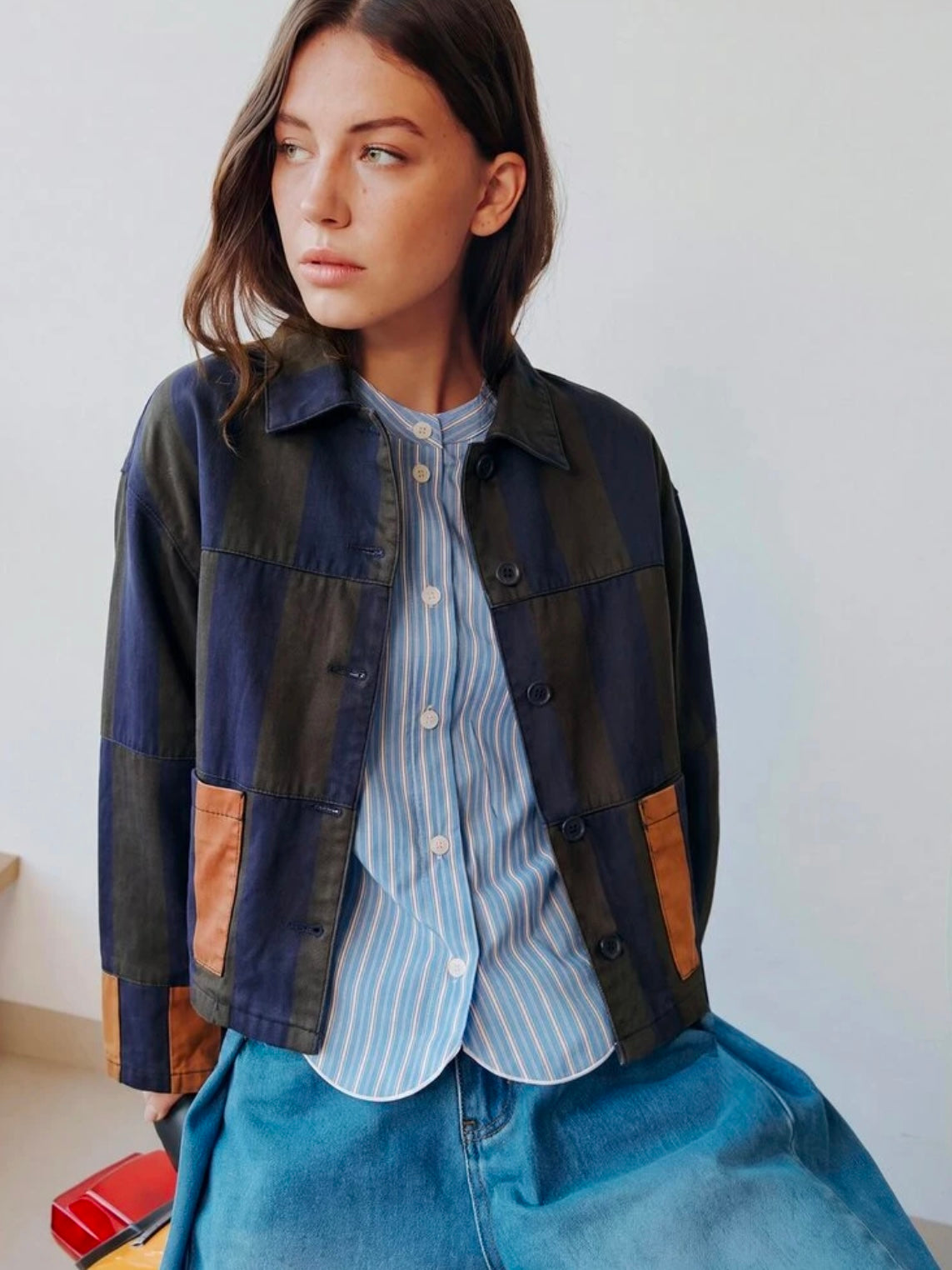CM-CS884886 Women Elegant Seoul Style Collar Neckline Long Sleeve Striped Cropped Jacket
