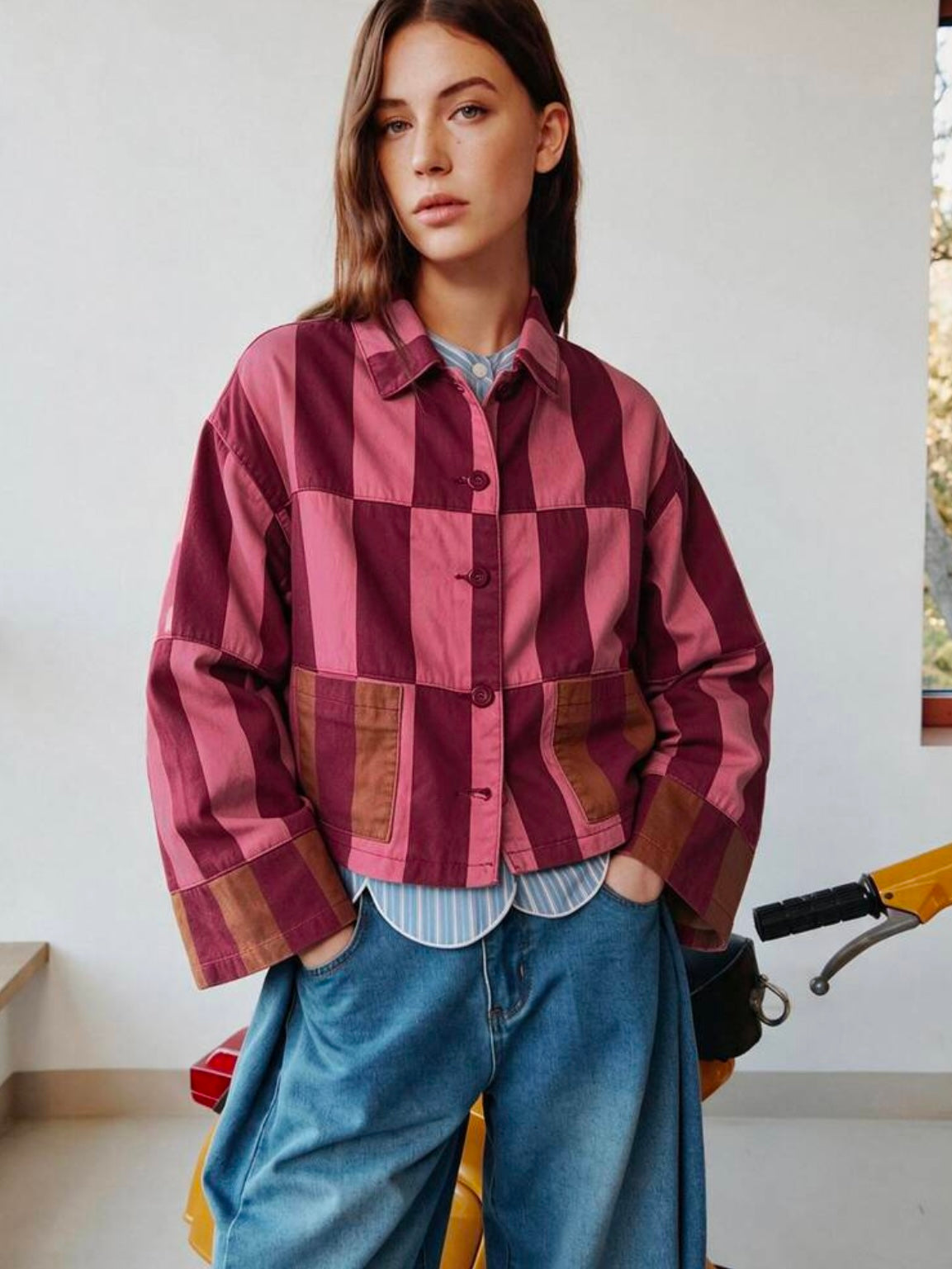 CM-CS518142 Women Elegant Seoul Style Collar Neckline Long Sleeve Striped Cropped Jacket