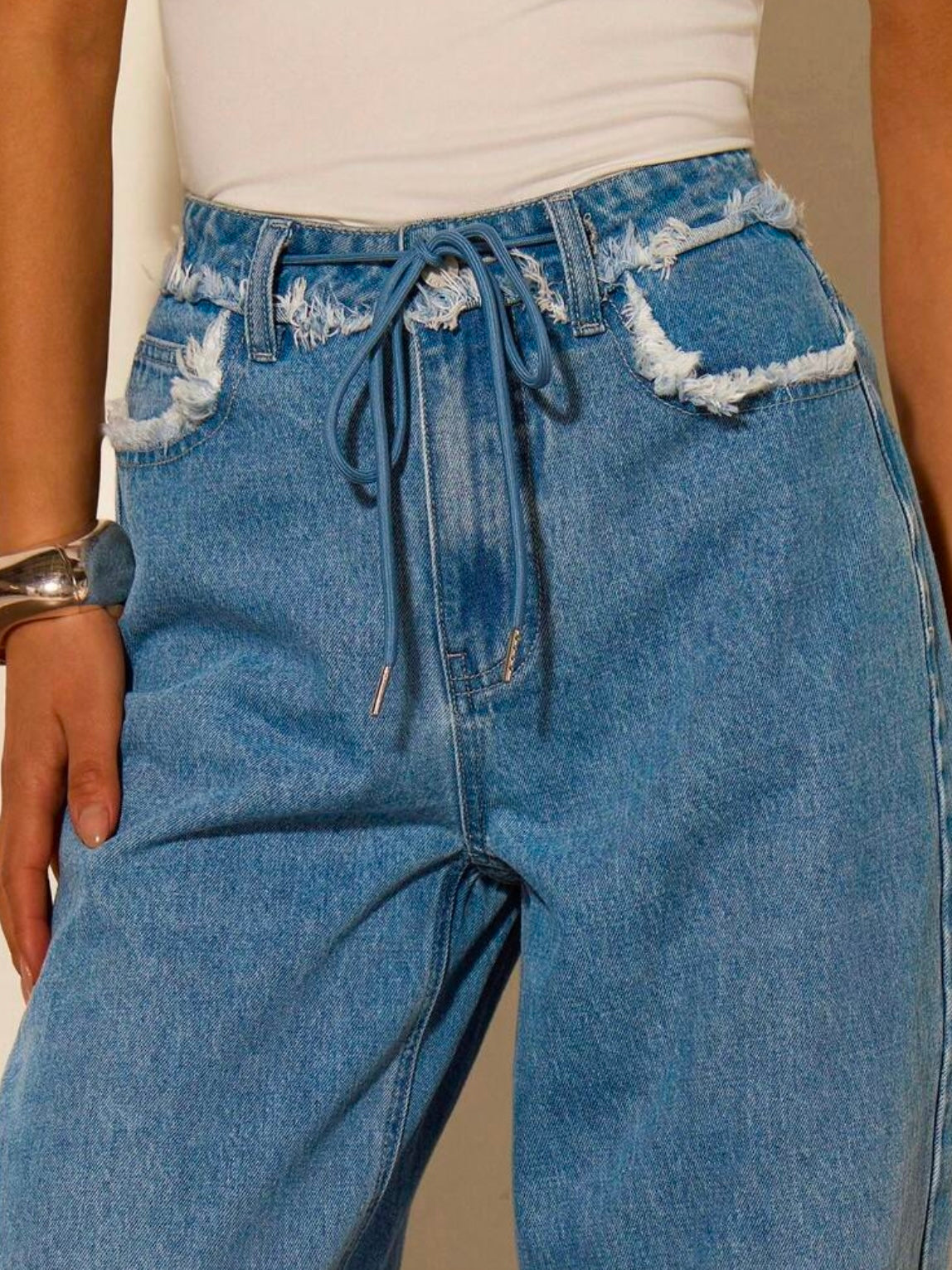 CM-BS410034 Women Casual Seoul Style Low Waist Front Button Pocket Frayed Hem Denim Jeans - Blue