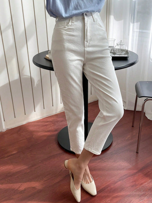 CM-BS455345 Women Casual Seoul Style High Waist Mom Fit Tapered Jeans - White