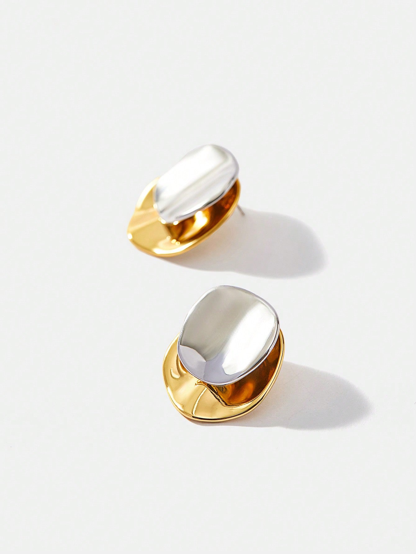 CM-AXS291202 Women Trendy Seoul Style Geometric Round Earrings