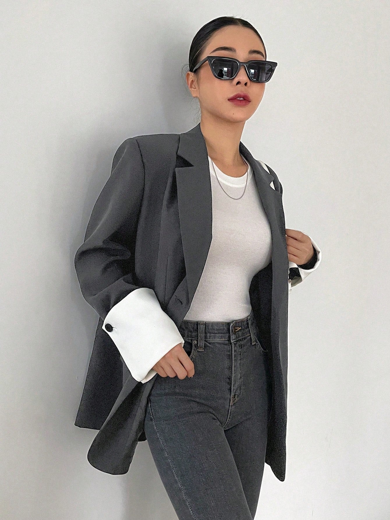 CM-CS570576 Women Casual Seoul Style Lapel Neckline Button Front Long Sleeve Blazer - Gray