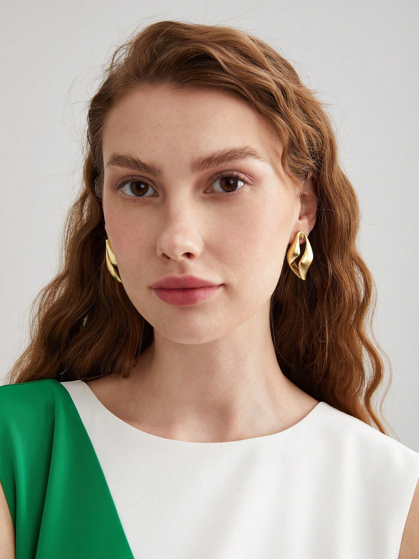 CM-AXS211019 Women Trendy Seoul Style Hollow Shape Stud Earrings