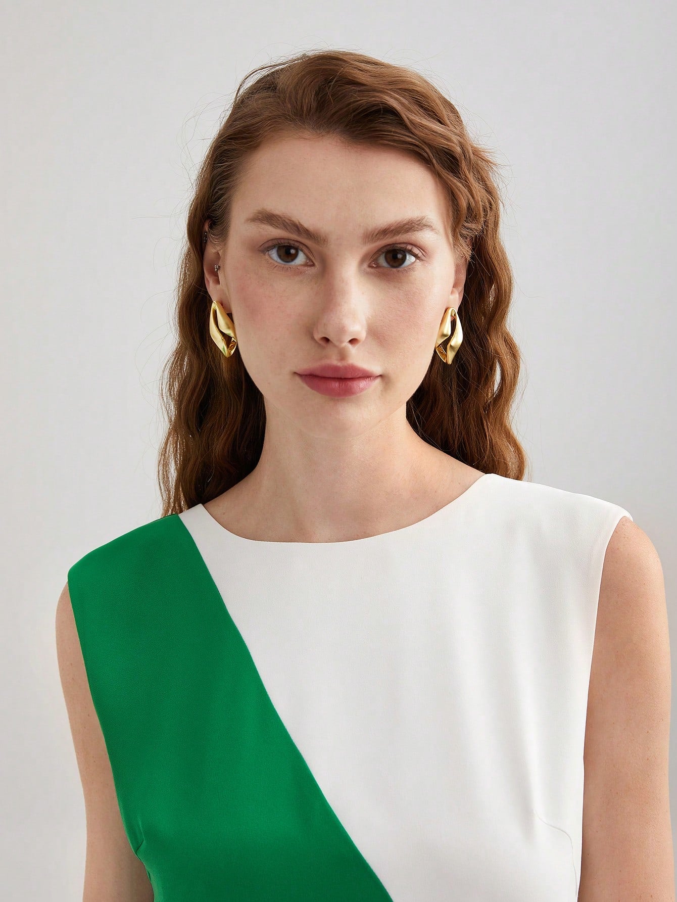 CM-AXS211019 Women Trendy Seoul Style Hollow Shape Stud Earrings