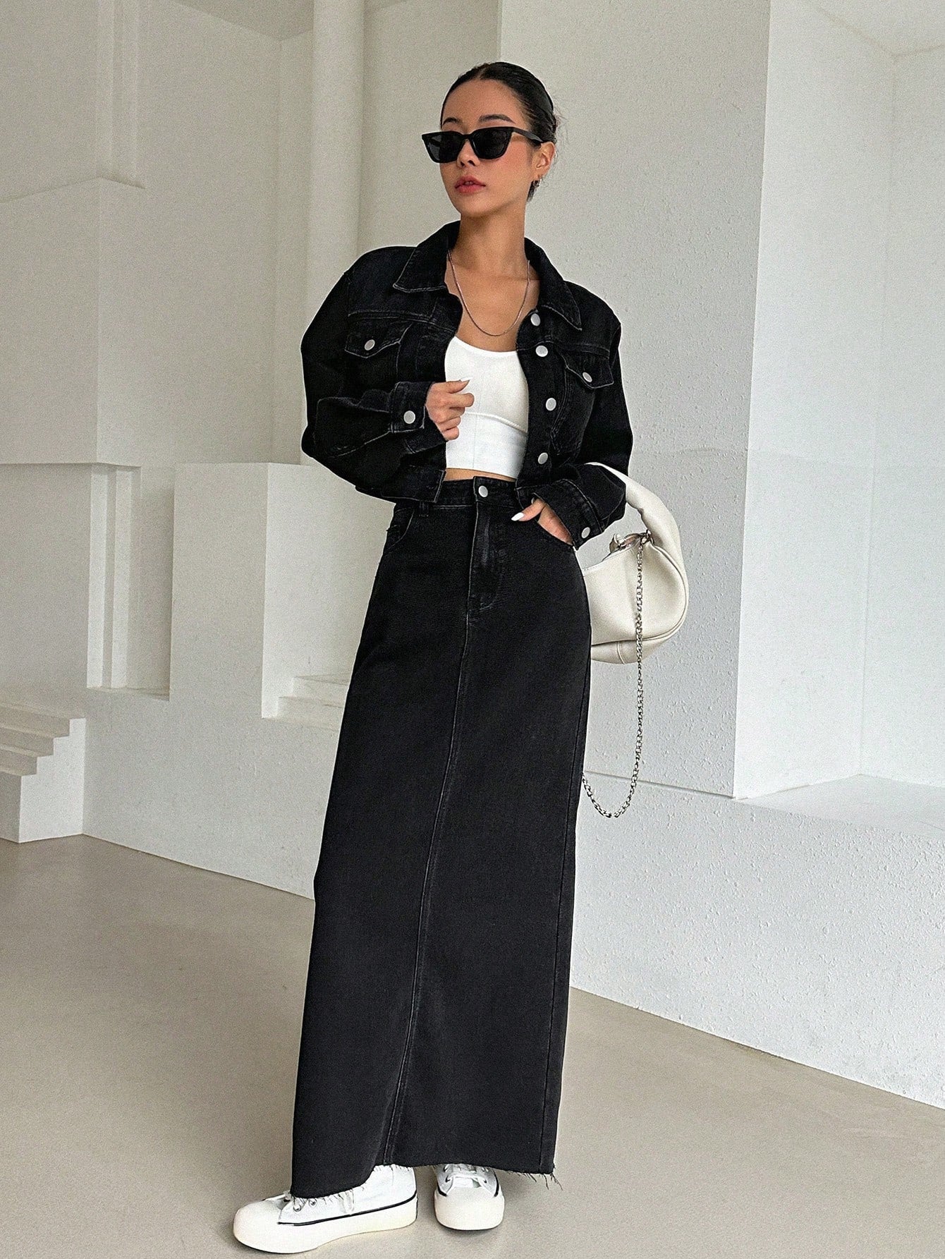 CM-SS376150 Women Casual Seoul Style Flap Pocket Drop Shoulder Denim Jacket With Split Back Skirt - Set