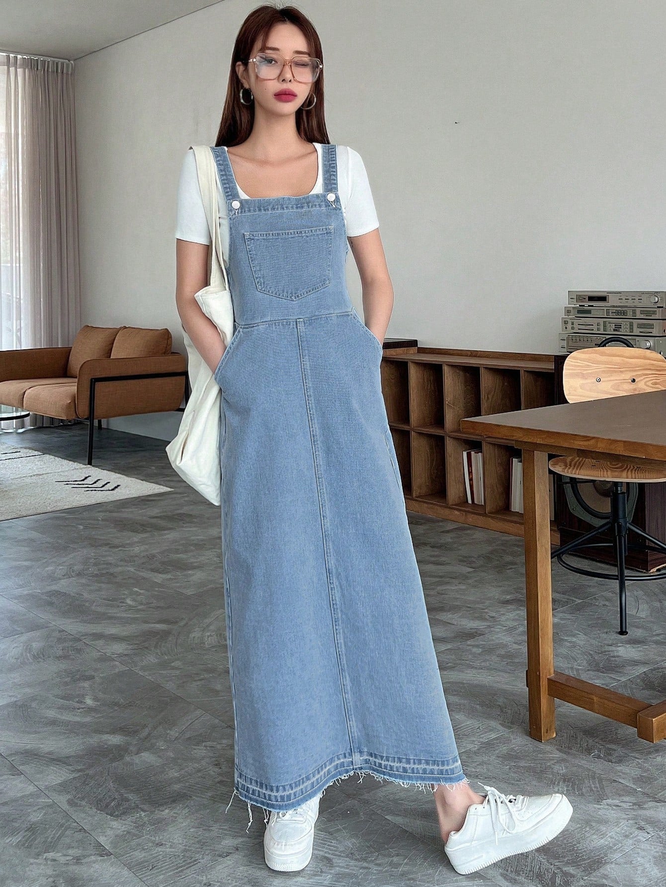 CM-DS290629 Women Casual Seoul Style Light Wash Slant Pocket Split Back Denim Overall Dress