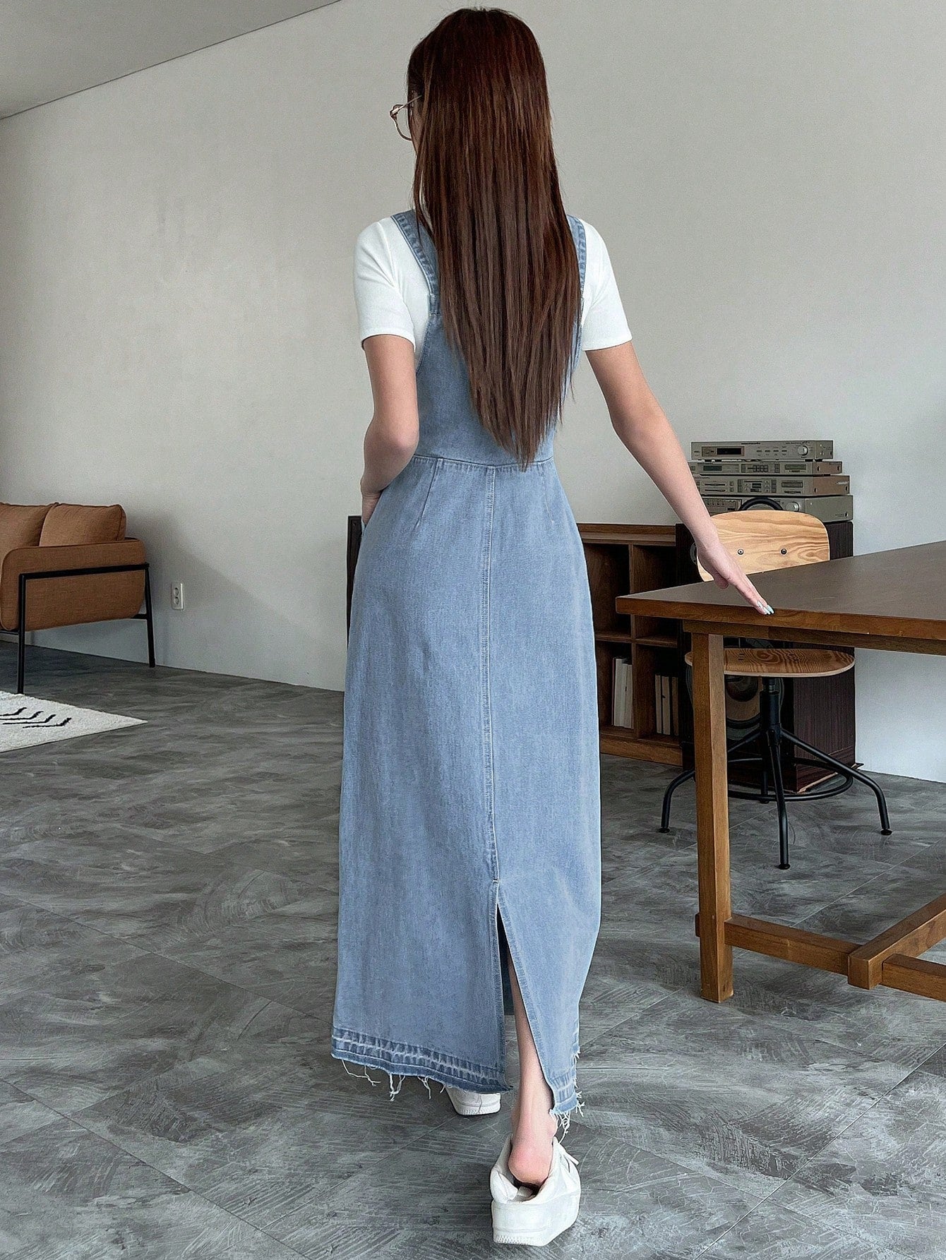 CM-DS290629 Women Casual Seoul Style Light Wash Slant Pocket Split Back Denim Overall Dress