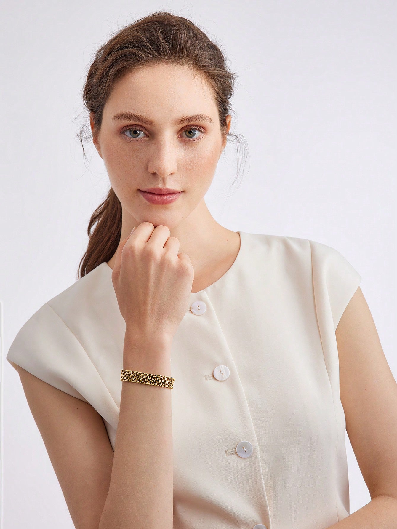 CM-AXS379369 Women Trendy Seoul Style Electroplated Gold Color Mesh Shaped Bracelet