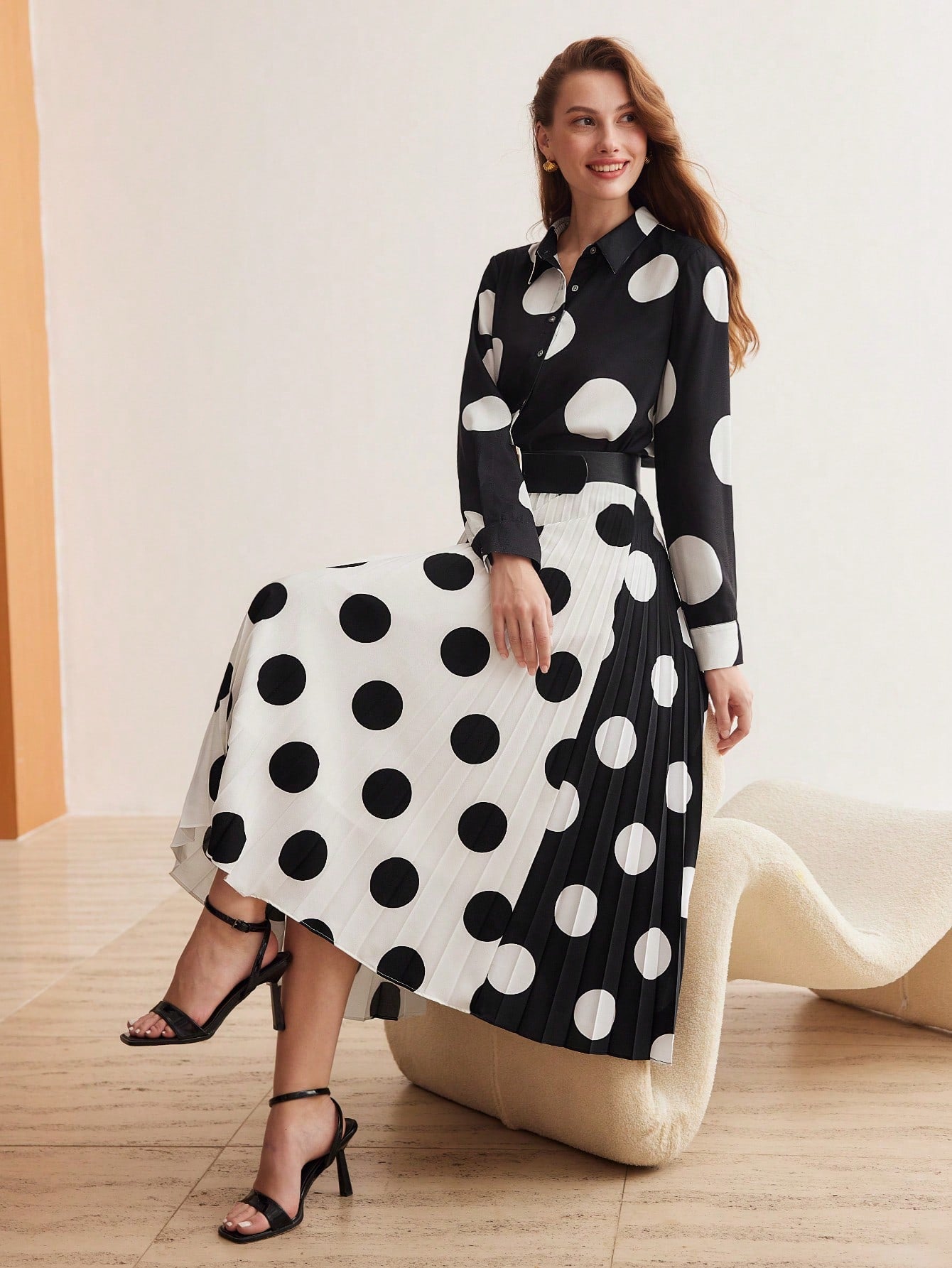 CM-BS618760 Women Elegant Seoul Style Mid Waist Polka Dot Colorblock Pleated Skirt