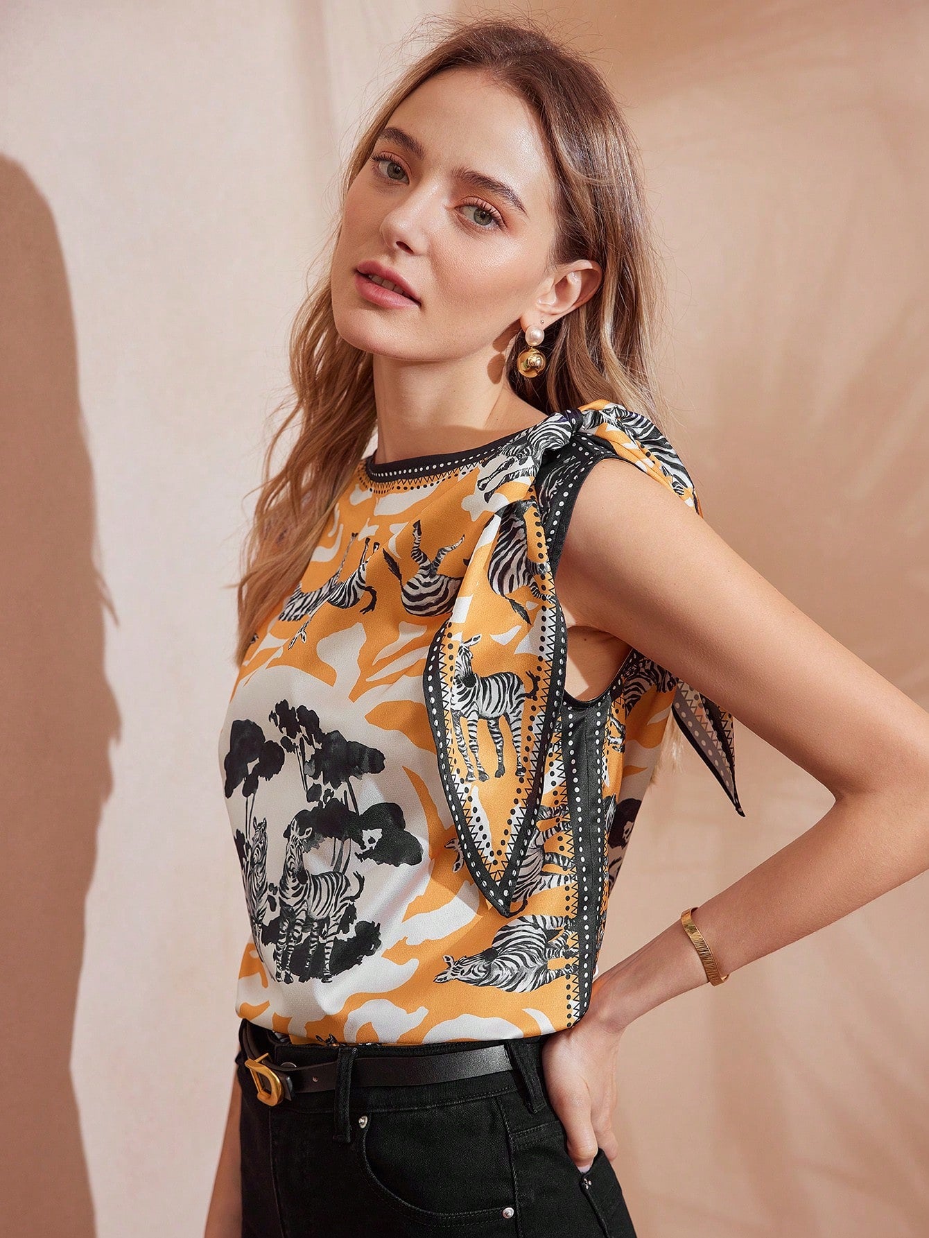 CM-TS228602 Women Casual Seoul Style Round Neck Tropical Prints Bow Details Batwing Sleeve Blouse