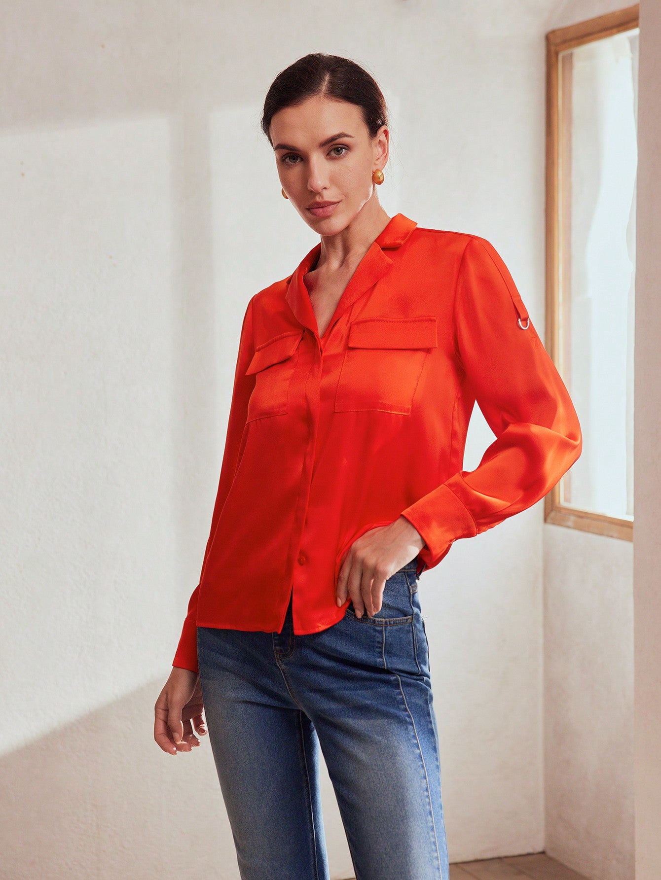 CM-TS910134 Women Elegant Seoul Style Lapel Neckline Roll Tab Sleeve Flap Pocket Shirt