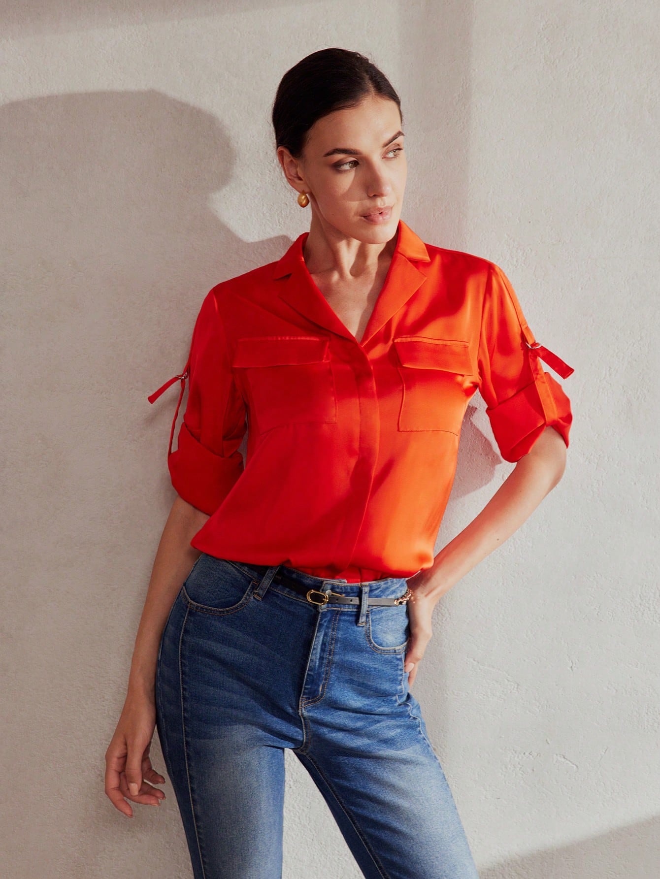 CM-TS910134 Women Elegant Seoul Style Lapel Neckline Roll Tab Sleeve Flap Pocket Shirt