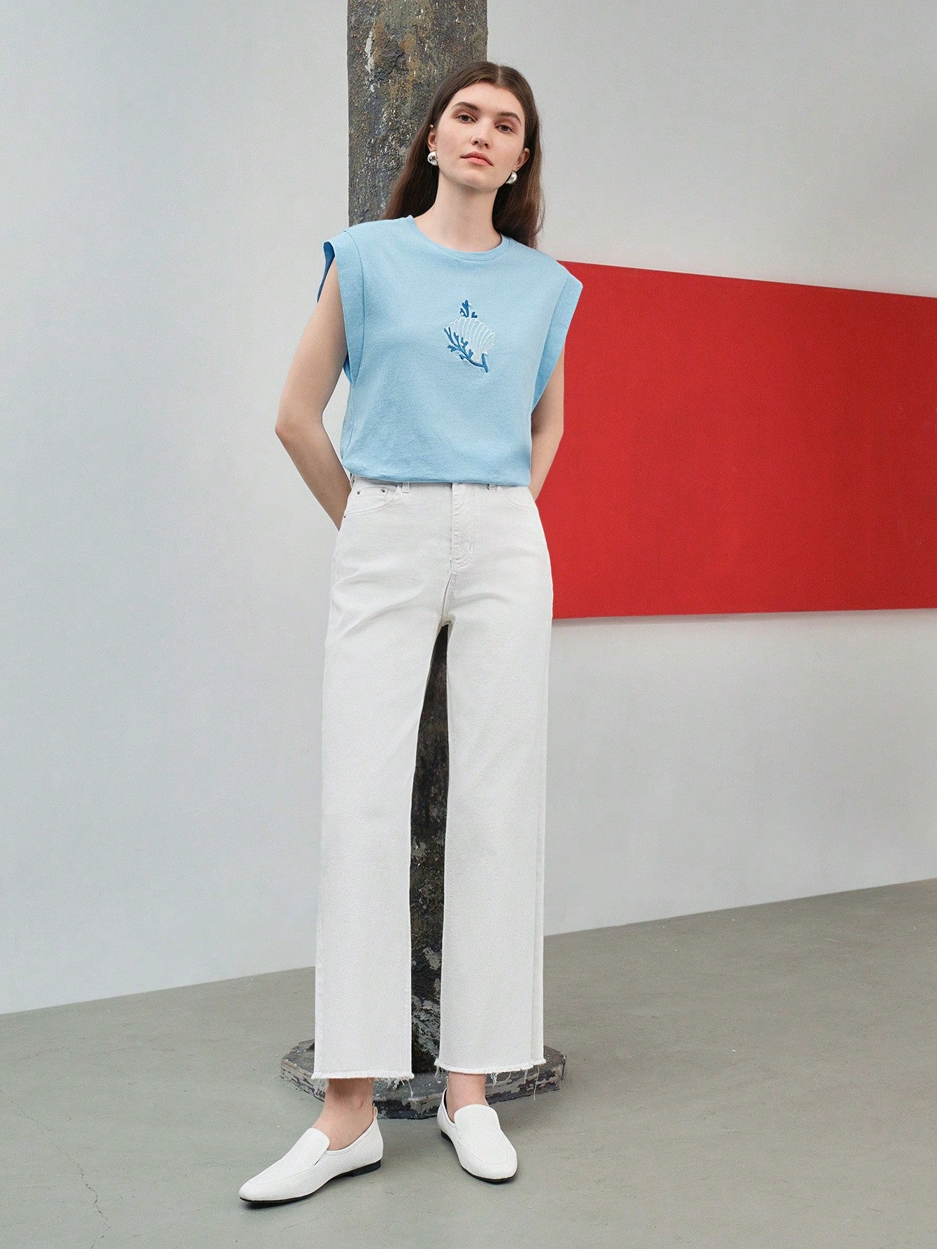 CM-BS577757 Women Casual Seoul Style Solid Raw Edge Mom Fit Straight Leg Jeans - White