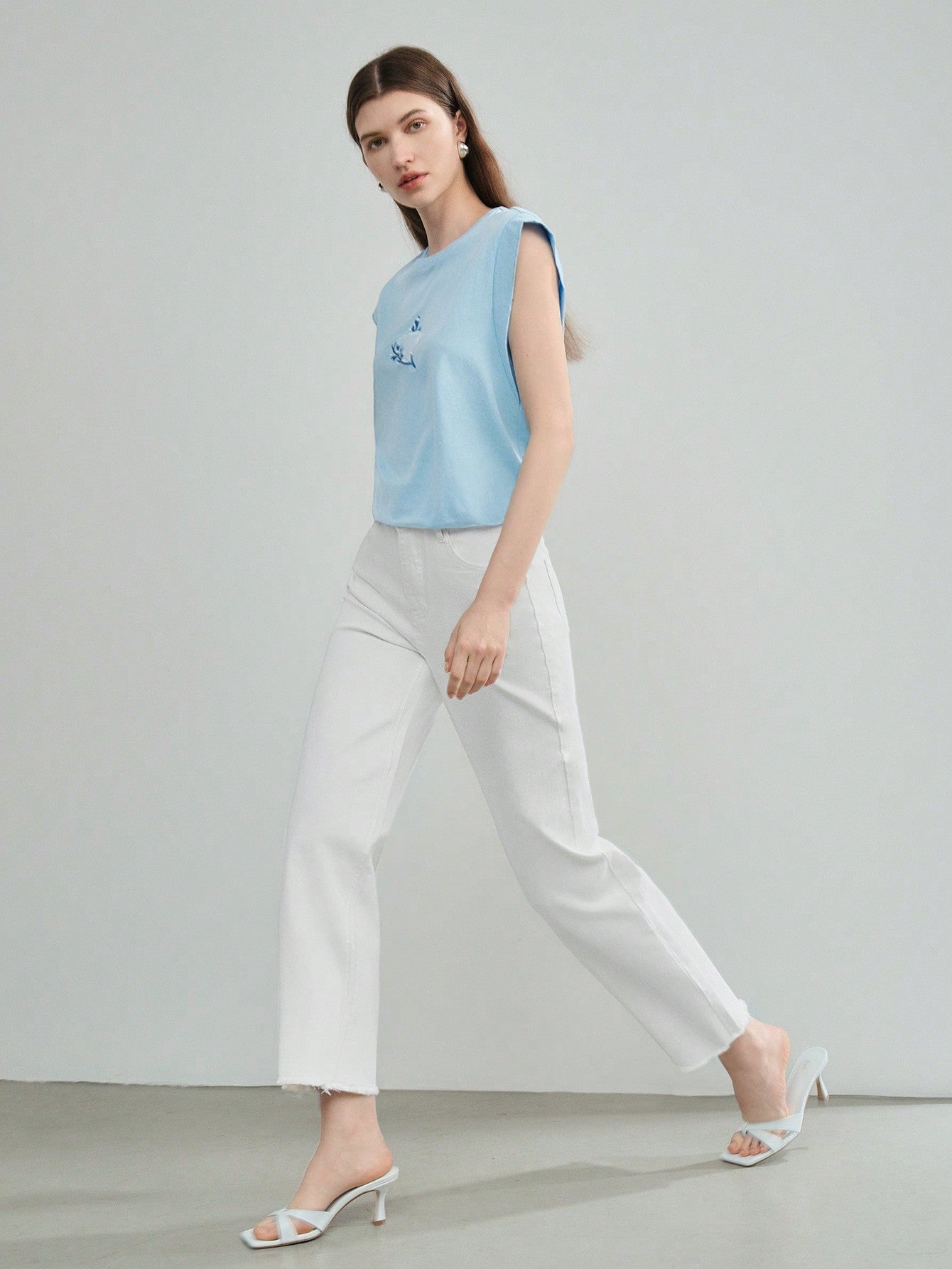 CM-BS577757 Women Casual Seoul Style Solid Raw Edge Mom Fit Straight Leg Jeans - White