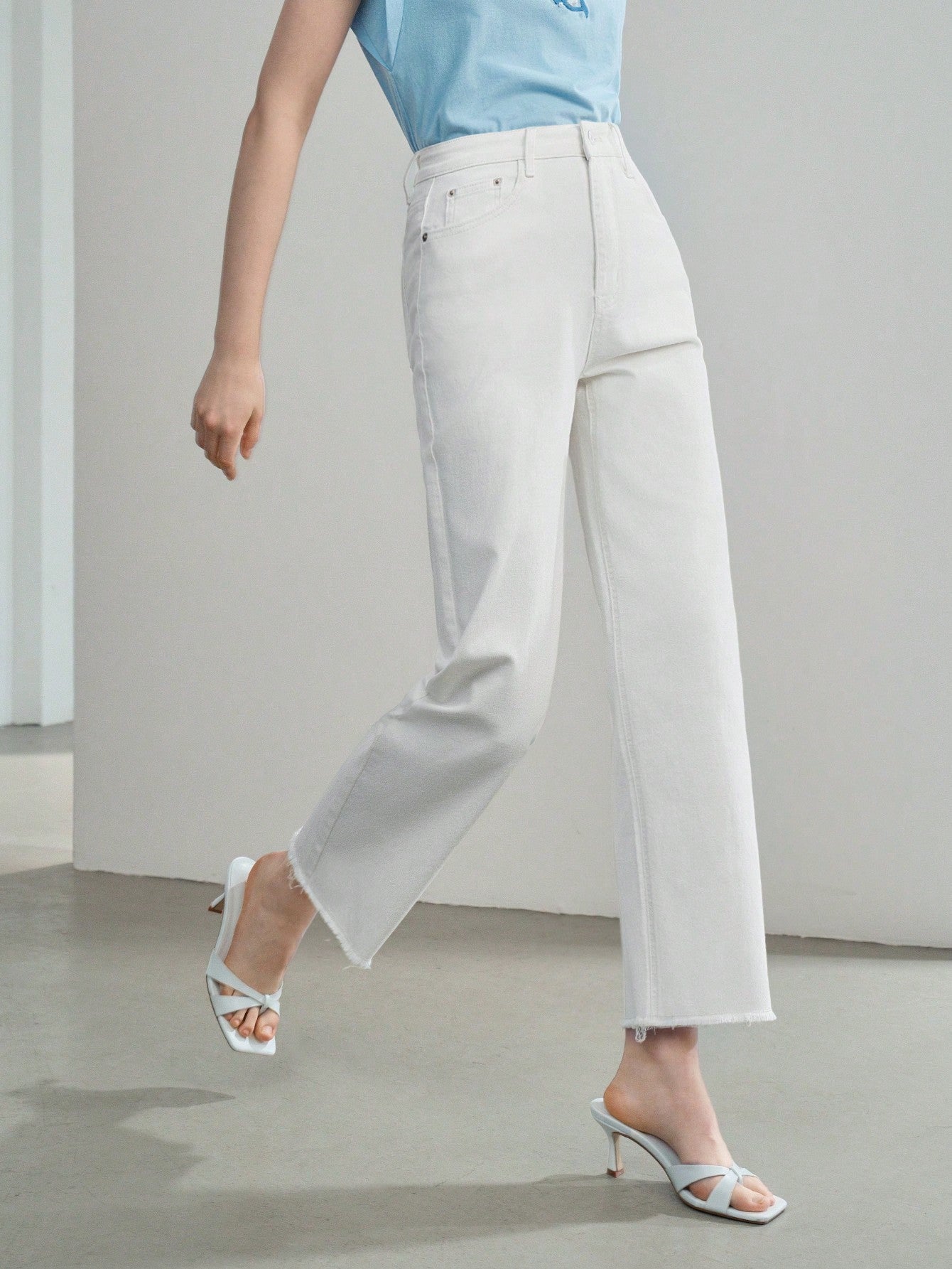 CM-BS577757 Women Casual Seoul Style Solid Raw Edge Mom Fit Straight Leg Jeans - White