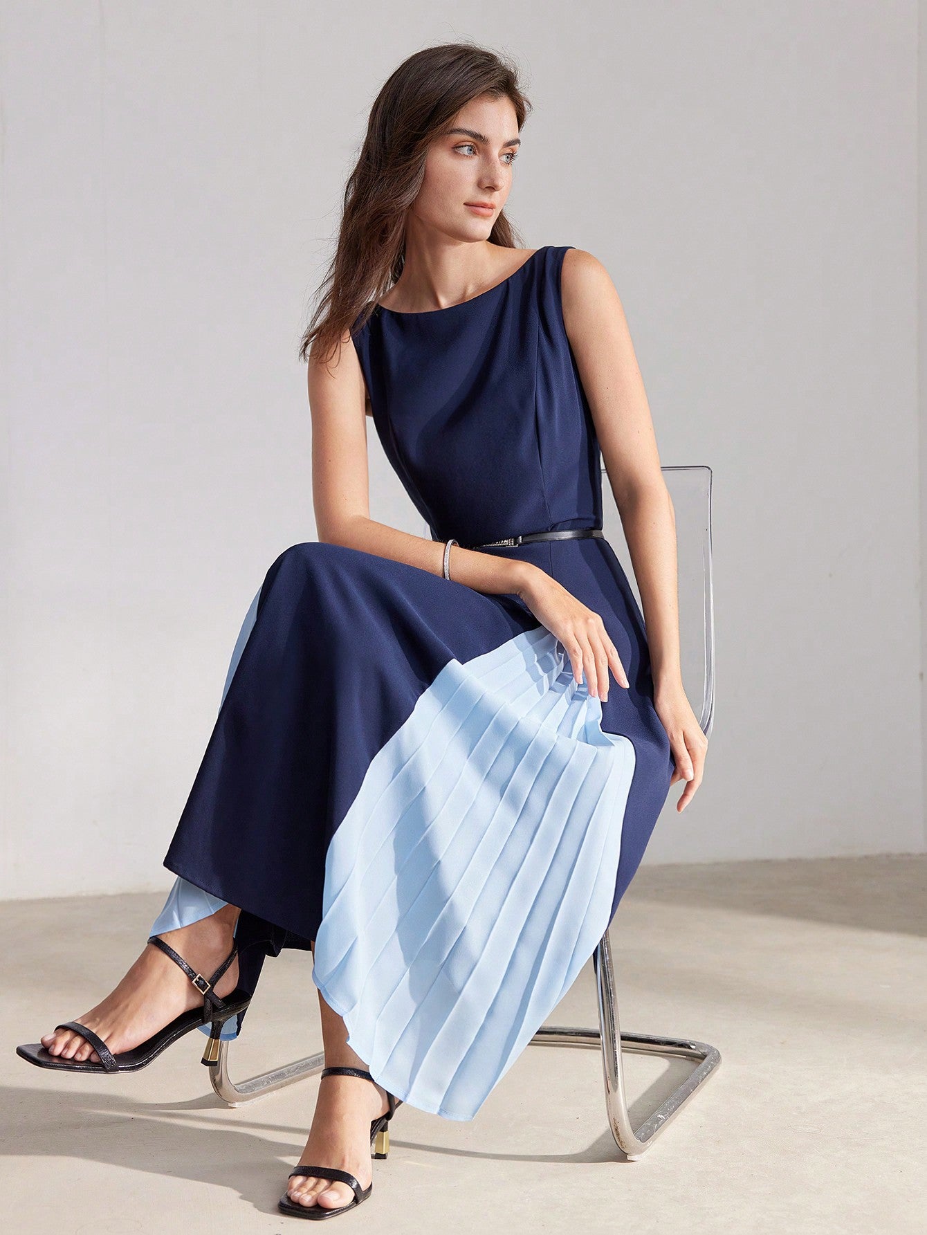 CM-DS678337 Women Elegant Seoul Style Round Neck Sleeveless Two Tone Pleated Panel Dress - Blue