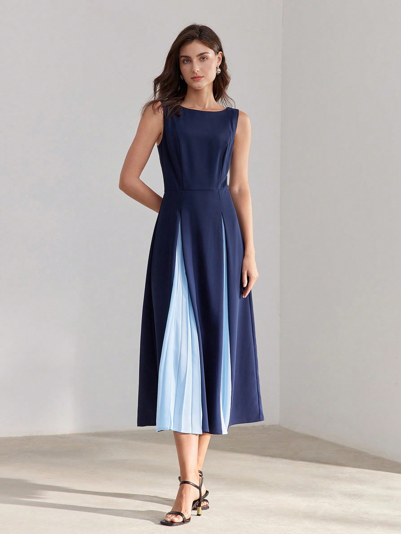 CM-DS678337 Women Elegant Seoul Style Round Neck Sleeveless Two Tone Pleated Panel Dress - Blue