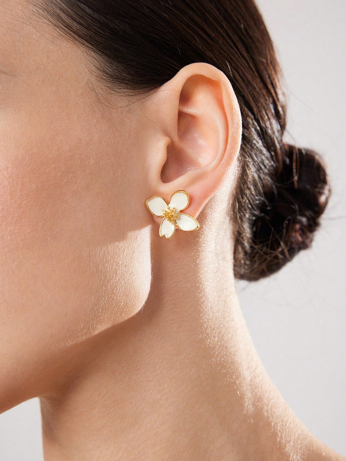 CM-AXS823203 Women Trendy Seoul Style Copper Plated With Enamel Floral Drop Earrings