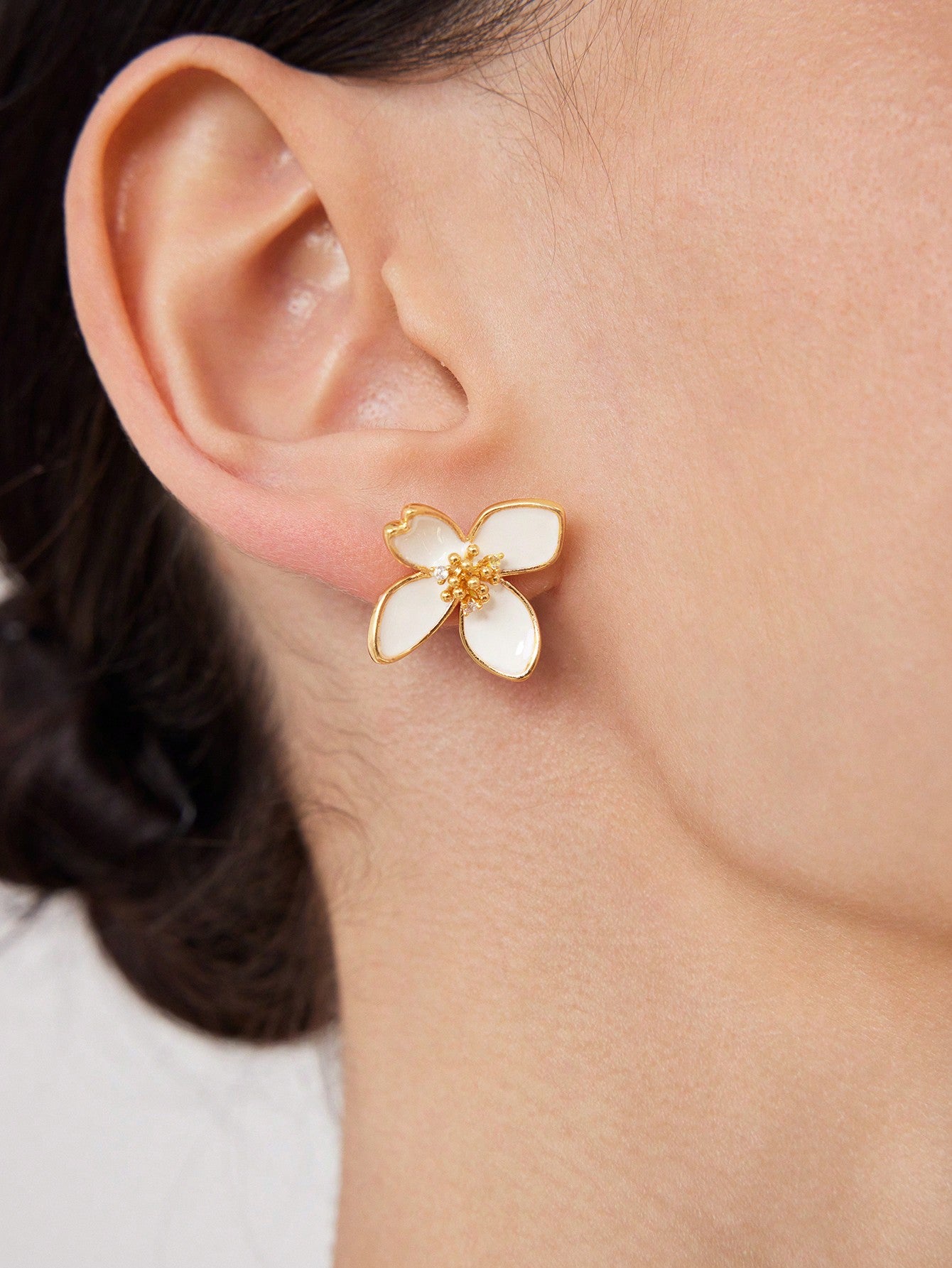 CM-AXS823203 Women Trendy Seoul Style Copper Plated With Enamel Floral Drop Earrings