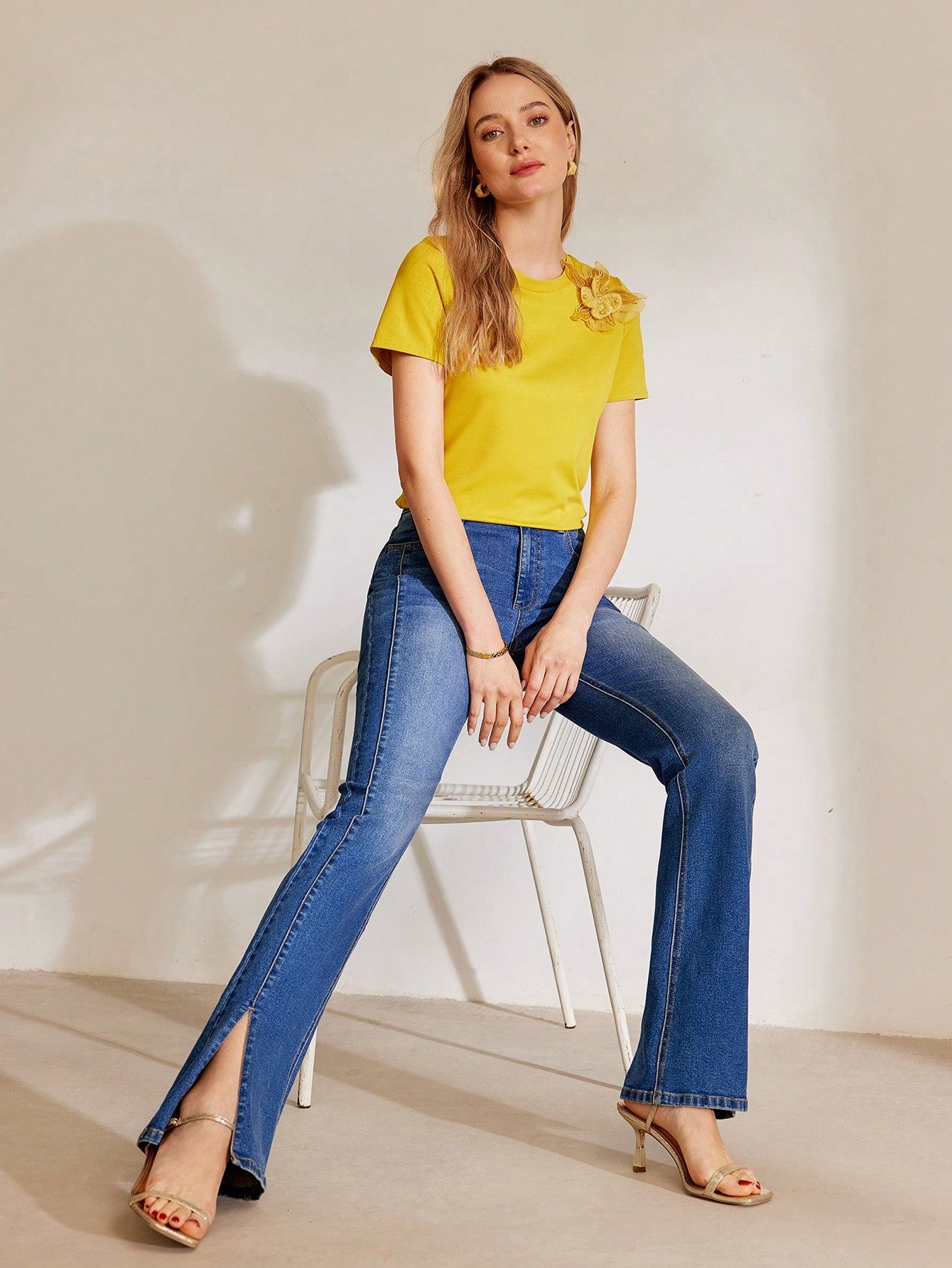 CM-TS195915 Women Casual Seoul Style Floral Patch Round Neck Short Sleeve Fitted T-Shirt - Yellow