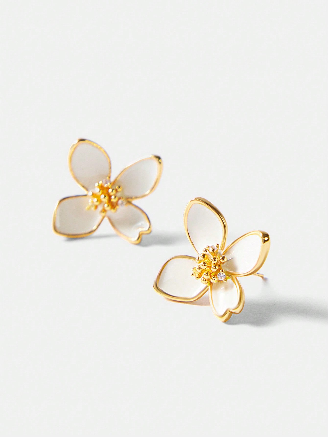 CM-AXS823203 Women Trendy Seoul Style Copper Plated With Enamel Floral Drop Earrings