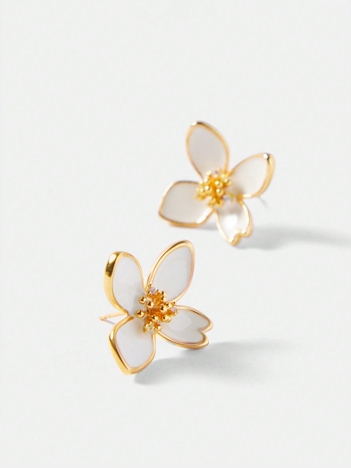 CM-AXS823203 Women Trendy Seoul Style Copper Plated With Enamel Floral Drop Earrings