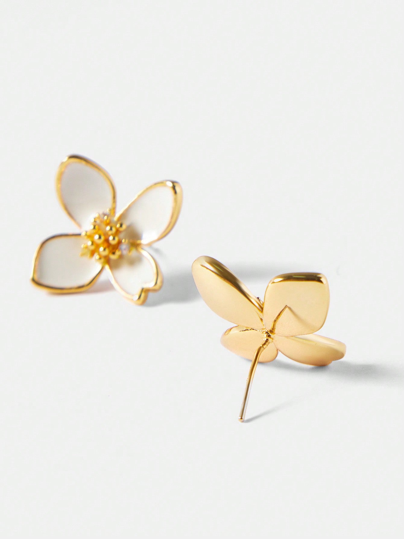 CM-AXS823203 Women Trendy Seoul Style Copper Plated With Enamel Floral Drop Earrings