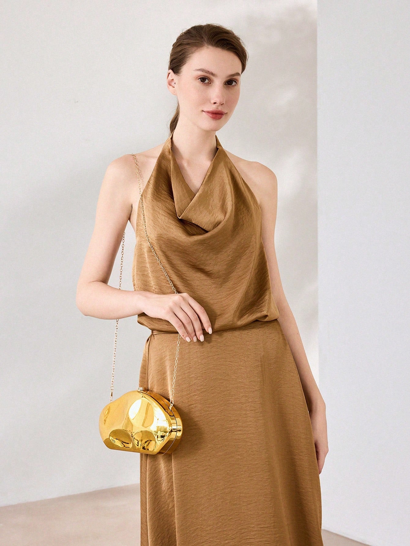 CM-BGS824618 Women Trendy Seoul Style Turn-Lock Chain Evening Bag - Gold