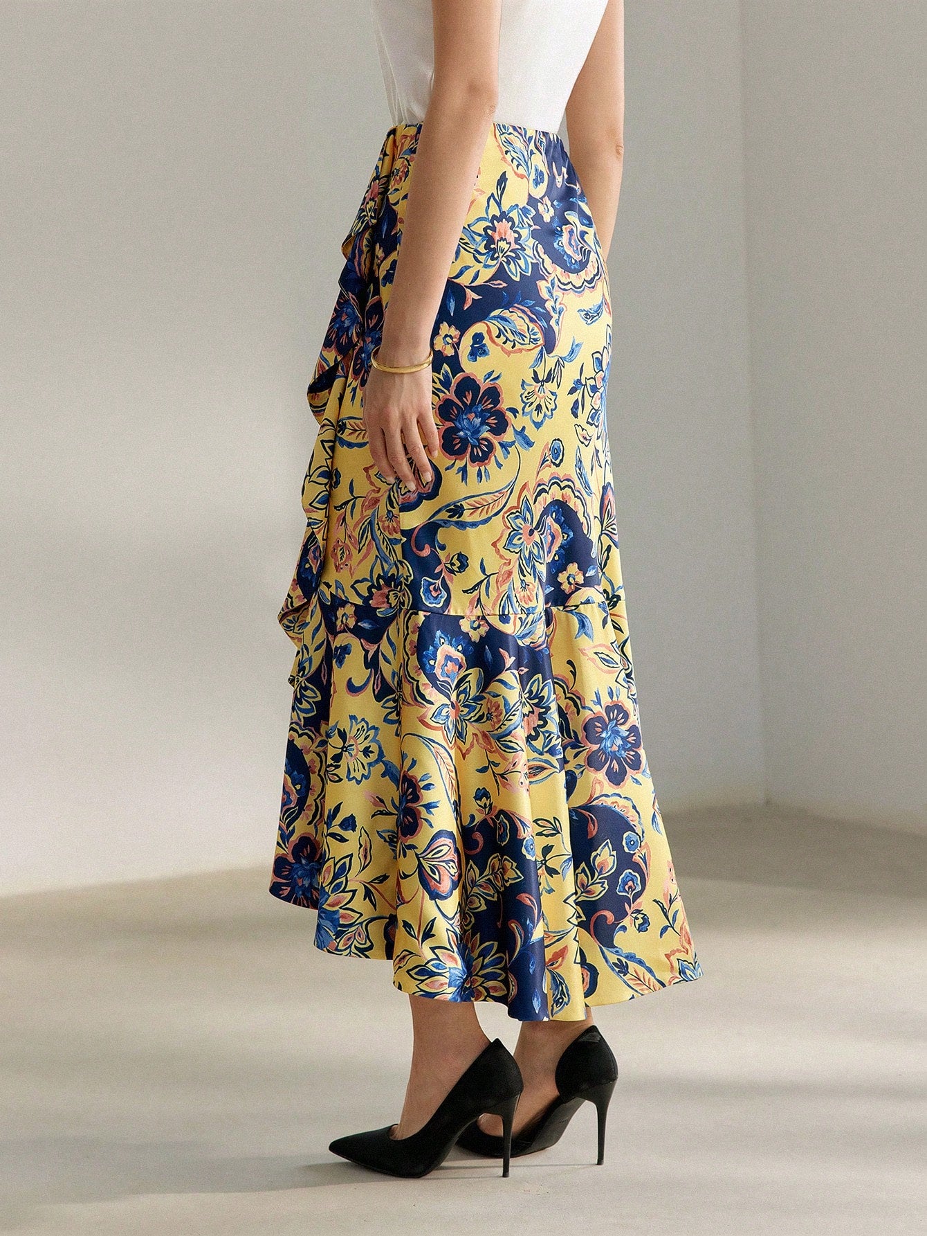 CM-BS177959 Women Elegant Seoul Style All-Over Floral Print Ruffle Trim Skirt - Yellow