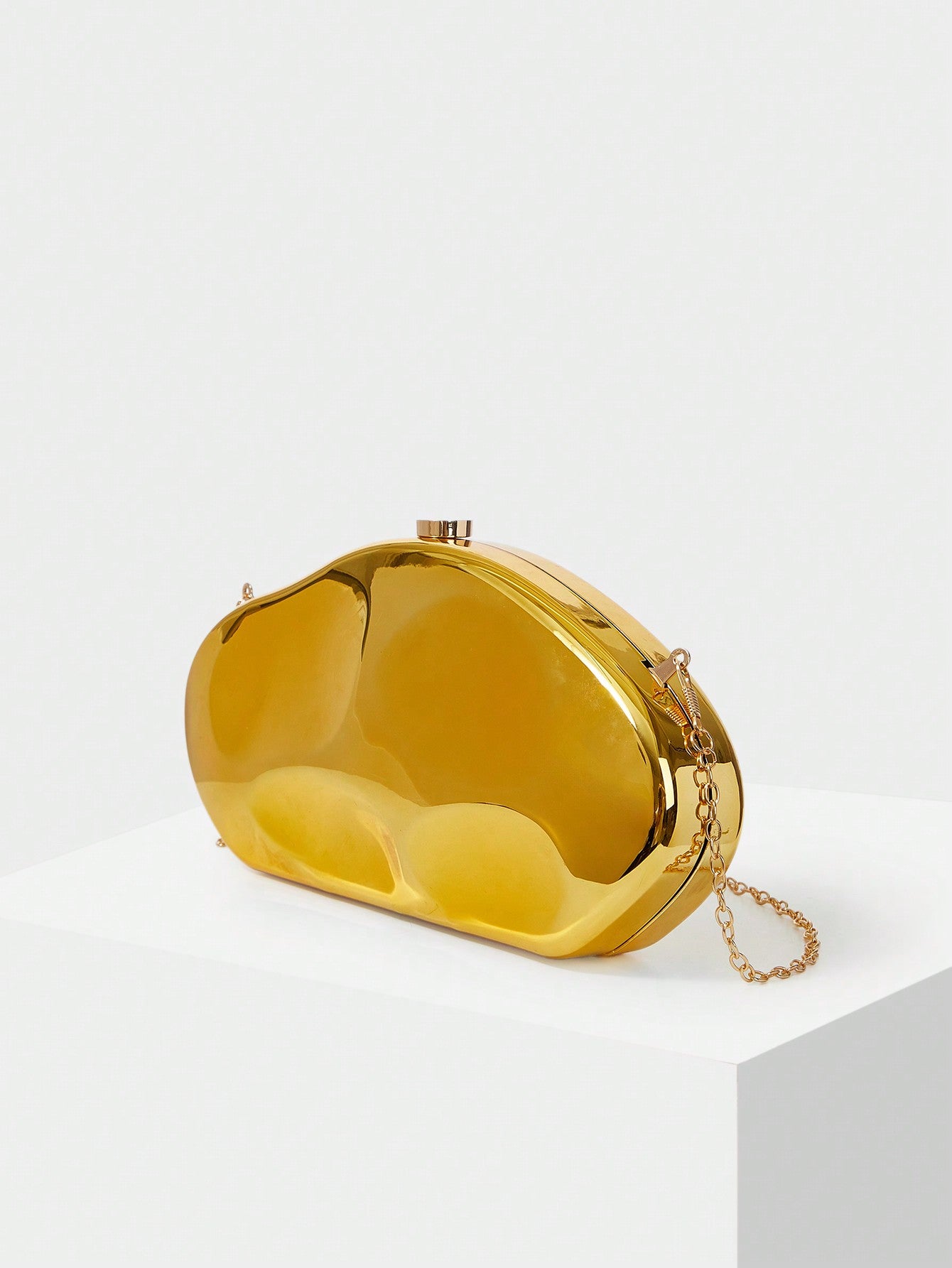 CM-BGS824618 Women Trendy Seoul Style Turn-Lock Chain Evening Bag - Gold