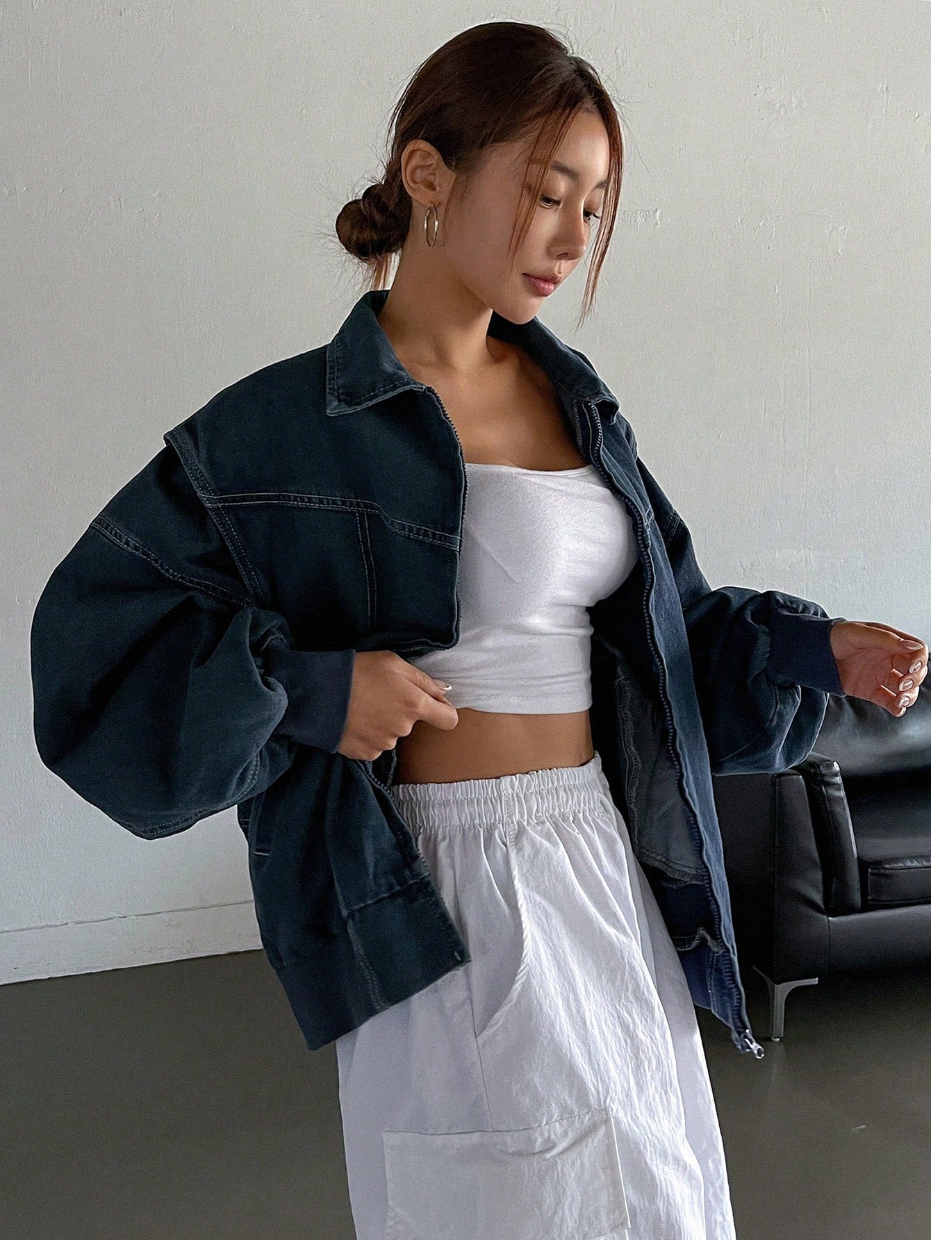 CM-CS077266 Women Casual Seoul Style Collar Neckline Loose Fit Dropped Shoulder Long Sleeve Denim Jacket - Blue