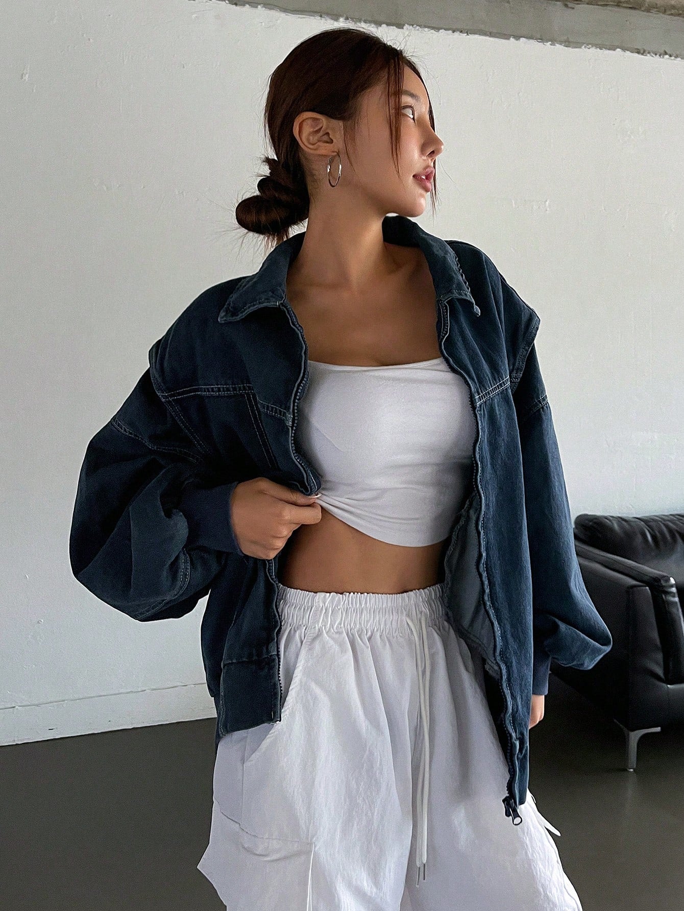 CM-CS077266 Women Casual Seoul Style Collar Neckline Loose Fit Dropped Shoulder Long Sleeve Denim Jacket - Blue